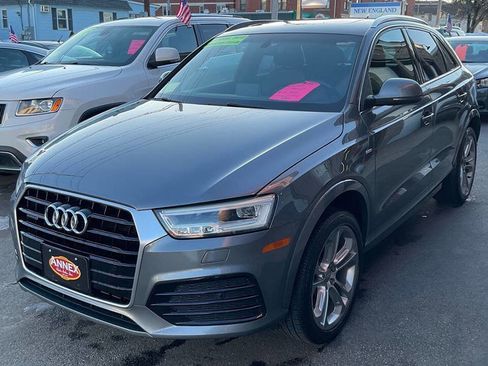 Used 2016 Audi Q3 2.0T Prestige w/ Prestige Package image 3