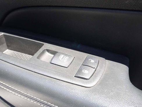 Used 2014 Jeep Grand Cherokee Limited AWD/4WD image 39