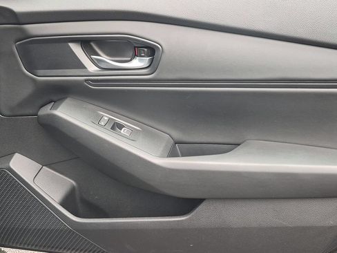 Used 2025 Honda Accord SE image 32