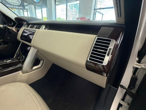 Used 2019 Land Rover Range Rover Supercharged AWD/4WD image 31