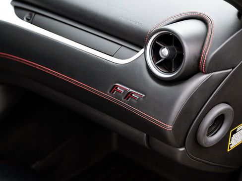 Used 2014 Ferrari FF image 37