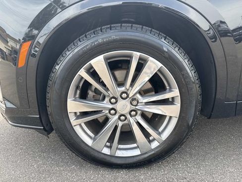 Certified 2023 Cadillac XT6 Premium Luxury w/ Technology Package AWD/4WD image 11