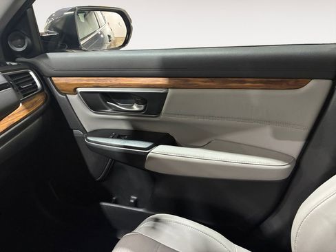 Used 2017 Honda CR-V EX-L image 29