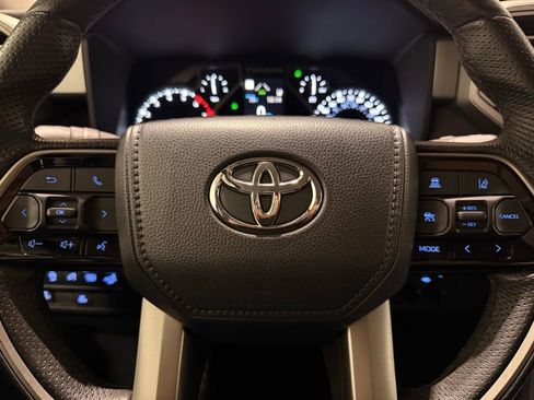 Used 2022 Toyota Tundra Limited w/ Power Package image 19