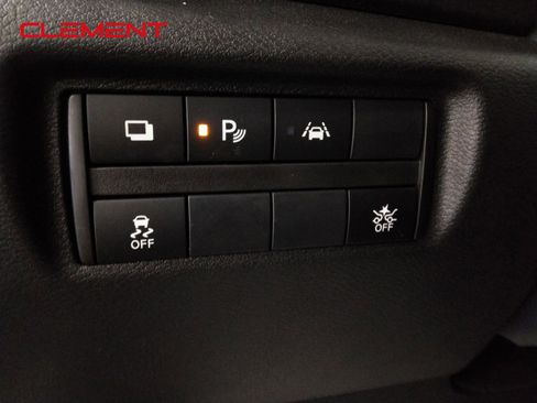 Used 2024 Nissan Versa S w/ Trunk Package image 18