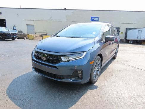 New 2026 Honda Odyssey Touring image 1