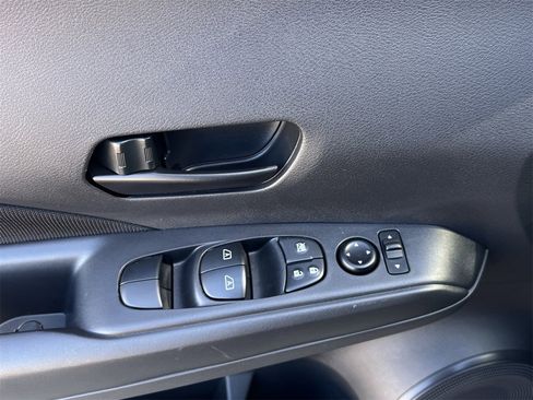 Certified 2025 Nissan Kicks Play S image 23
