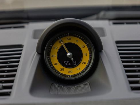 Used 2025 Porsche 911 GT3 RS image 51