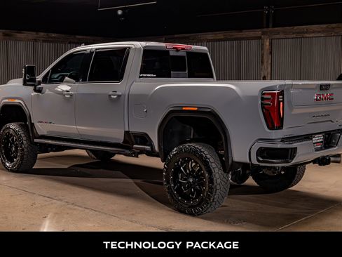 Used 2024 GMC Sierra 3500 AT4 w/ Technology Package image 6