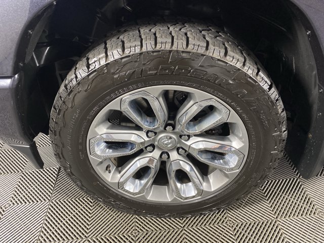 Used 2019 RAM 1500 Laramie w/ Sport Appearance Package AWD/4WD image 12