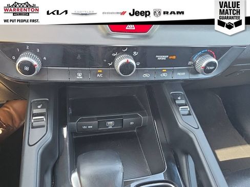 Used 2021 Kia Telluride S AWD/4WD image 14