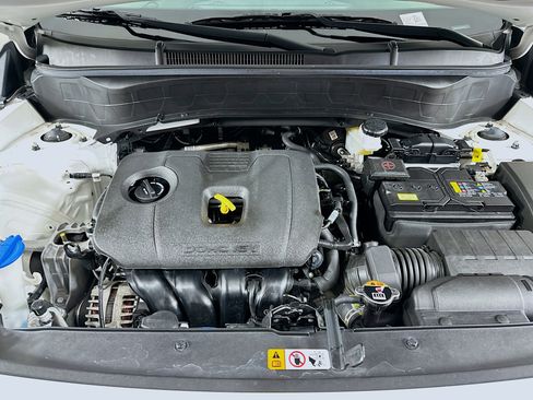 Used 2024 Kia Seltos EX image 32