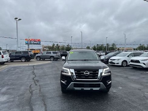 Used 2021 Nissan Armada Platinum w/ Captain's Chairs Package AWD/4WD image 7