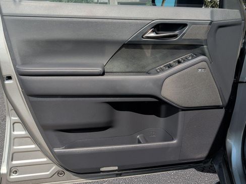 Used 2025 Lexus GX 550 AWD/4WD image 8
