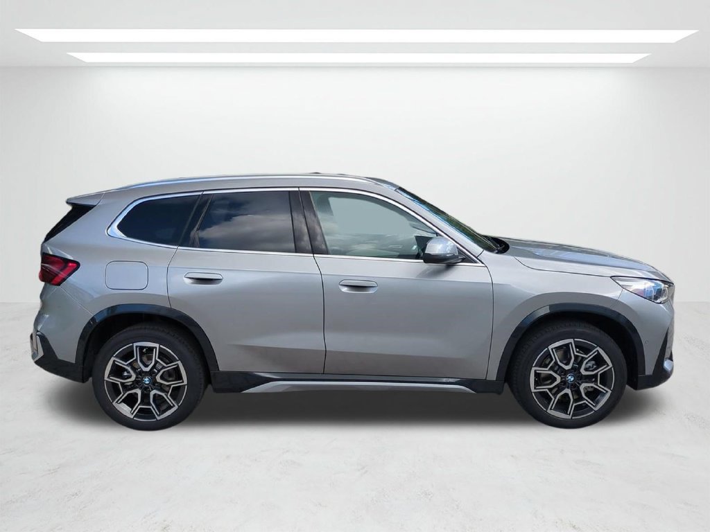 New 2027 BMW X1 xDrive28i AWD/4WD image 3