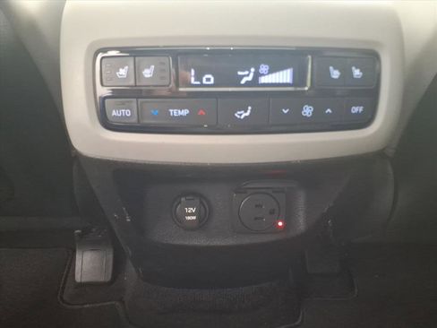 Used 2025 Hyundai Palisade SEL FWD image 15