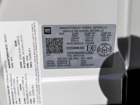 Used 2024 Cadillac XT4 Luxury w/ Trailering Package image 16