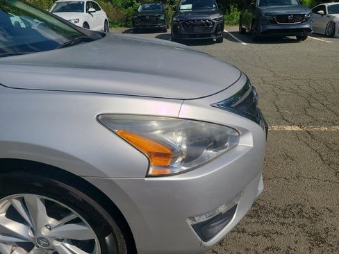 Used 2013 Nissan Altima 2.5 SV FWD image 28