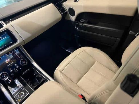 Used 2021 Land Rover Range Rover Sport HSE image 11