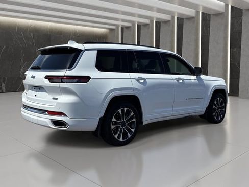 Used 2021 Jeep Grand Cherokee L Overland w/ Advanced Protech Group III AWD/4WD image 6