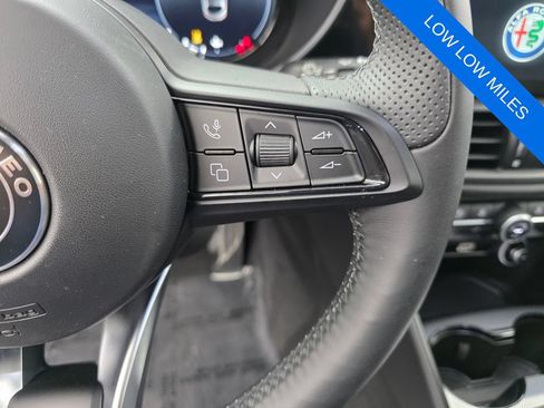 Used 2026 Alfa Romeo Giulia w/ Driving Assist Package RWD image 19