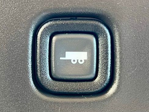 Used 2024 Chevrolet Express 2500 w/ Driver Convenience Package image 24