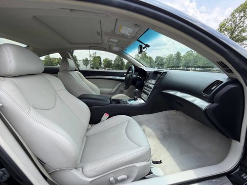 Used 2014 INFINITI Q60 Journey w/ Premium Package RWD image 16