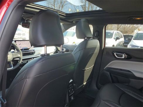 New 2026 Jeep Compass Limited w/ Sun, Sound & Navigation Group image 11