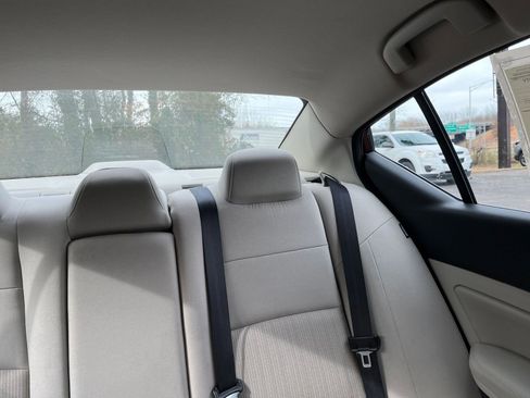 Used 2025 Nissan Altima 2.5 SV image 36