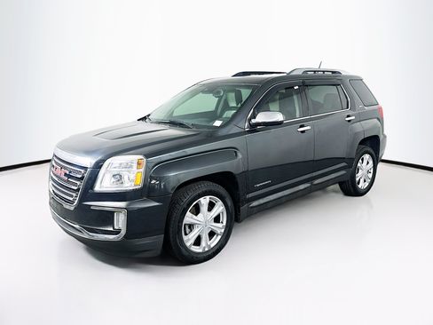 Used 2017 GMC Terrain SLT w/ Driver Alert Package I FWD image 3
