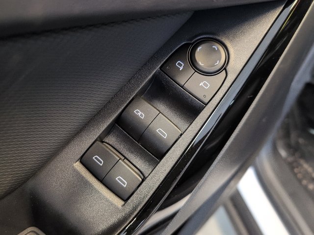 New 2026 Chevrolet Equinox LT w/ LPO, Floor Liner Package FWD image 15