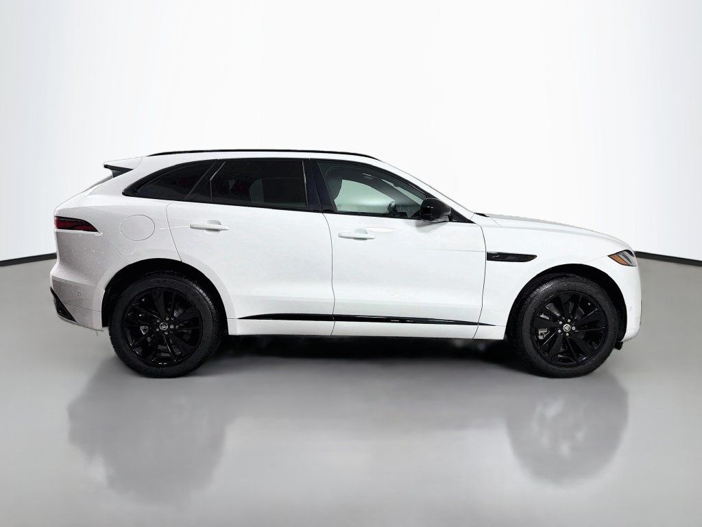 New 2026 Jaguar F-PACE R-Dynamic S AWD/4WD image 4