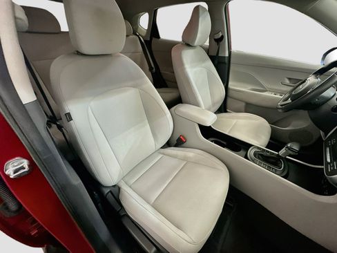 Used 2025 Hyundai Kona SEL AWD/4WD image 31