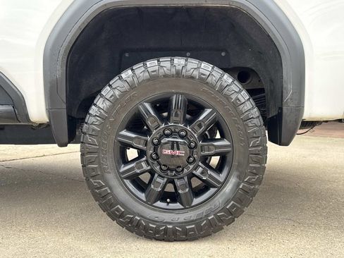 Used 2023 GMC Sierra 2500 AT4 w/ AT4 Preferred Package image 7