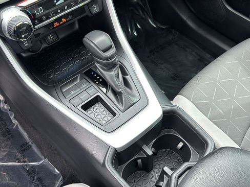 Certified 2025 Toyota RAV4 XLE w/ Convenience Package image 21