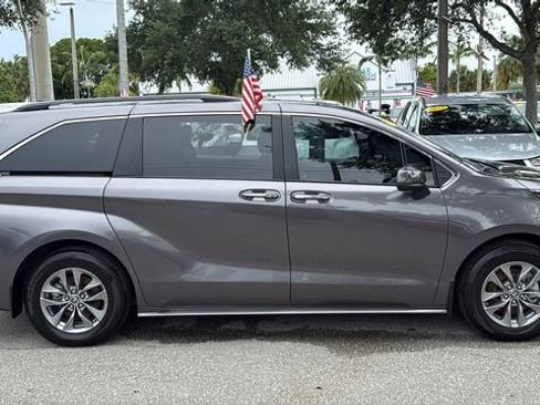 Certified 2024 Toyota Sienna XLE w/ XLE Plus Package FWD image 10