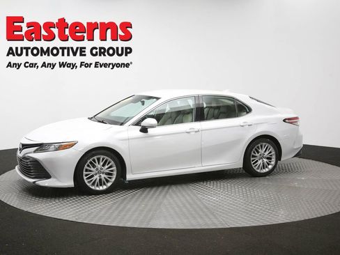 Used 2019 Toyota Camry XLE w/ Carpet Mat Package FWD image 59