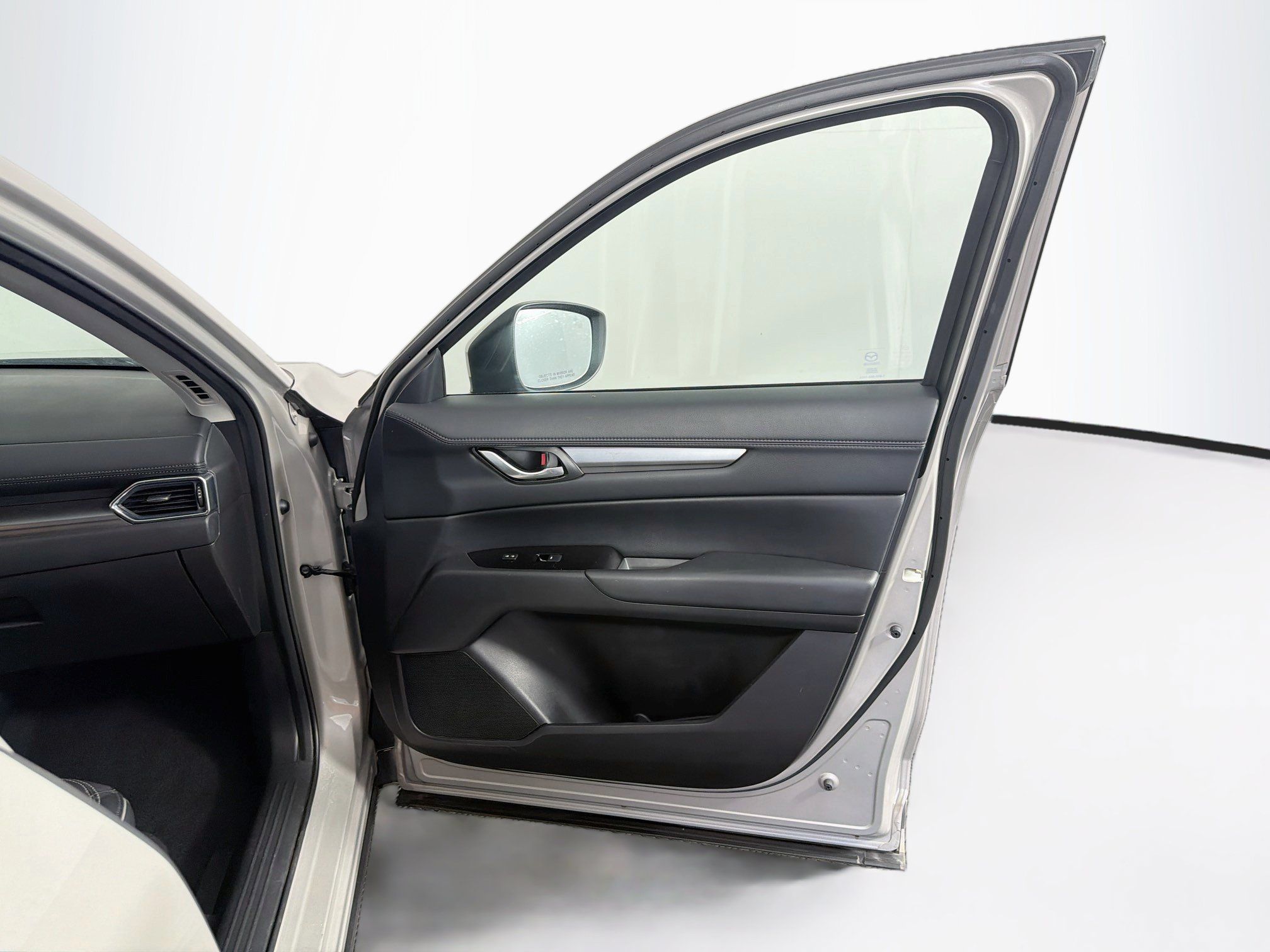 Used 2025 MAZDA CX-5 AWD 2.5 S w/ Preferred Package image 35