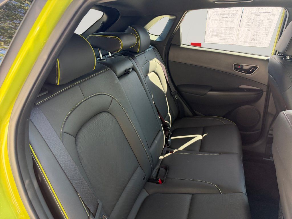 Used 2020 Hyundai Kona Ultimate w/ Cargo Package FWD image 17