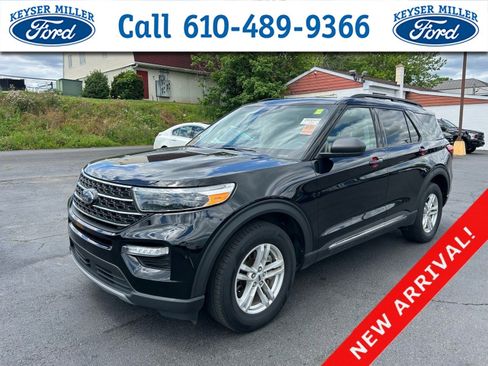 Used 2024 Ford Explorer XLT w/ Equipment Group 202A AWD/4WD image 1