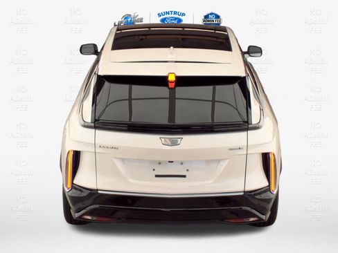 Used 2024 Cadillac Lyriq Tech RWD image 19