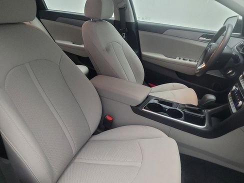 Used 2019 Hyundai Sonata SE w/ Winter Weather Package FWD image 21