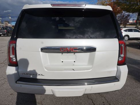 Used 2019 GMC Yukon XL Denali w/ Denali Ultimate Package image 7