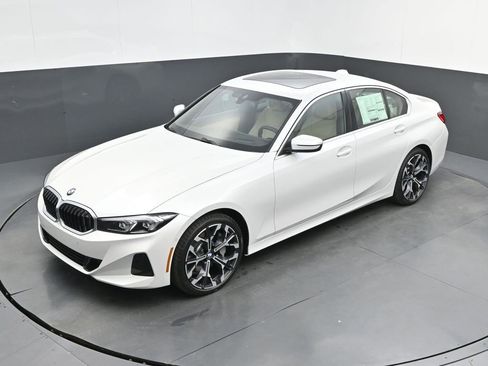 New 2026 BMW 330i Sedan w/ Premium Package RWD image 34