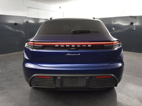 Certified 2024 Porsche Macan 4 Electric image 6