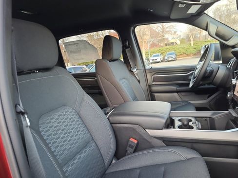 Used 2025 RAM 1500 Big Horn AWD/4WD image 28