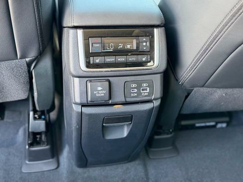 Certified 2025 Subaru Ascent Bronze Edition AWD/4WD image 15