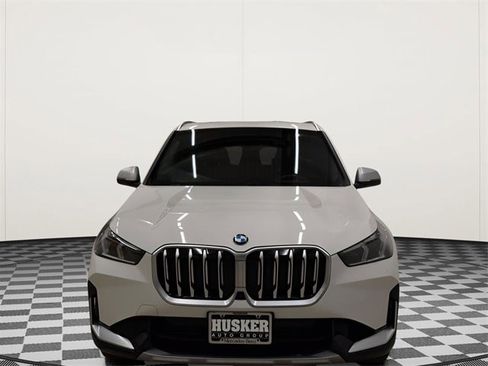 Used 2023 BMW X1 xDrive28i w/ Premium Package image 3