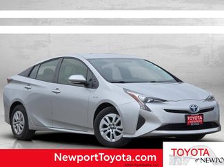 Used 2016 Toyota Prius Two FWD video 1