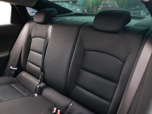 Used 2021 Chevrolet Malibu LS FWD image 29